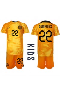 Alankomaat Denzel Dumfries #22 Jalkapallovaatteet Lasten Kotipeliasu MM-kisat 2022 Lyhythihainen (+ Lyhyet housut)
